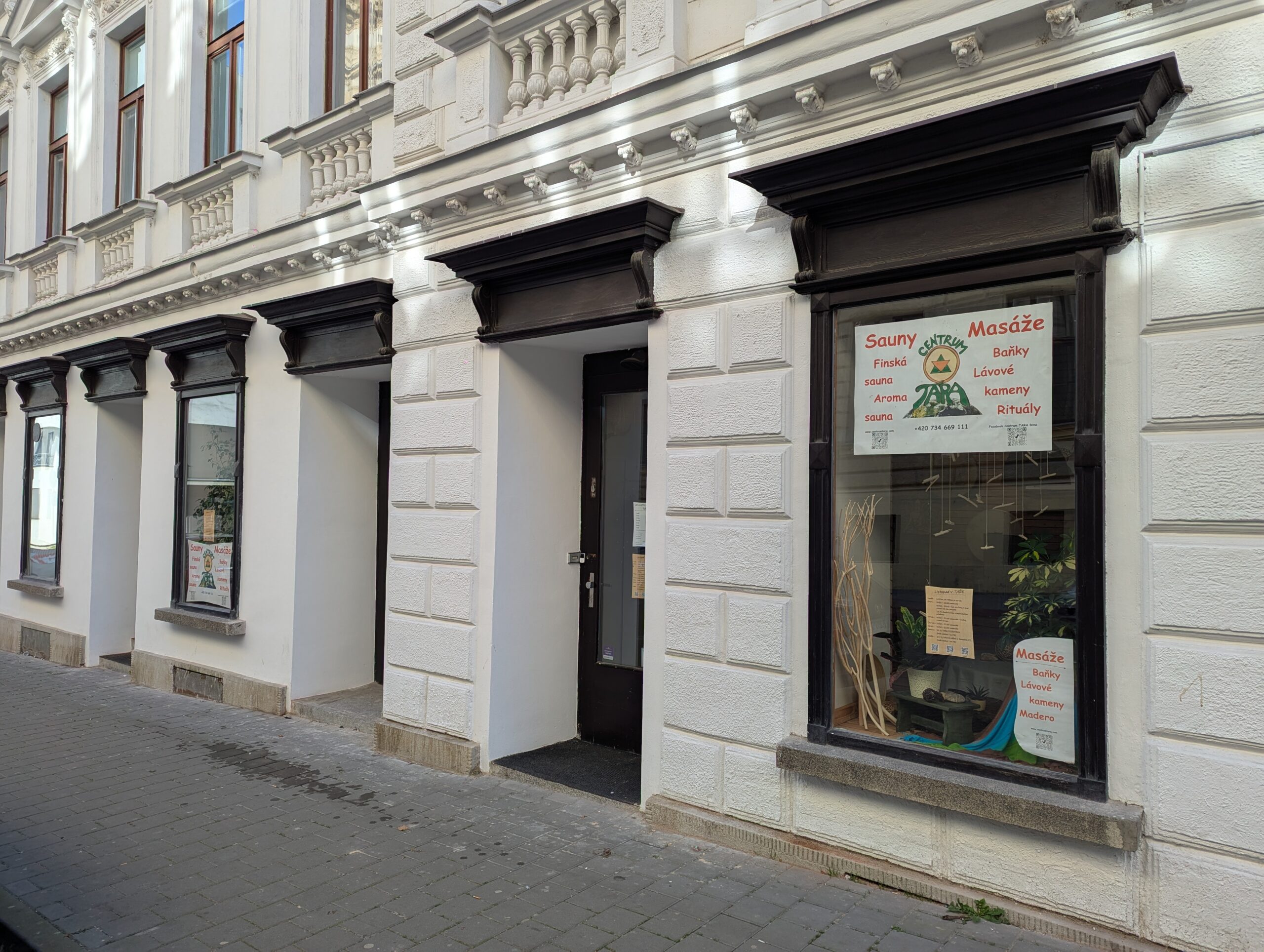 PXL_20241105_113638210.RAW-01.COVER